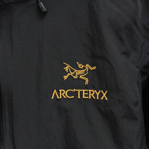 Arc'teryx Black and Gold Hooded Jacket Men's - Picture 4 of 9